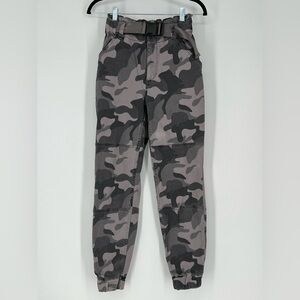 Hollister Ultra High-Rise jogger-style‎ cargo pants in a gray camouflage print.